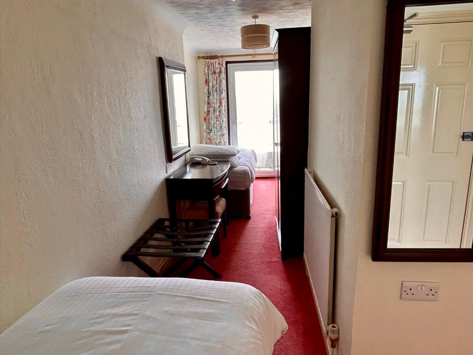 Regent Court - Seafront, Sandown - Free Car Ferry For Bookings Of 3 Or More Nights, Subject To Availability Eksteriør bilde