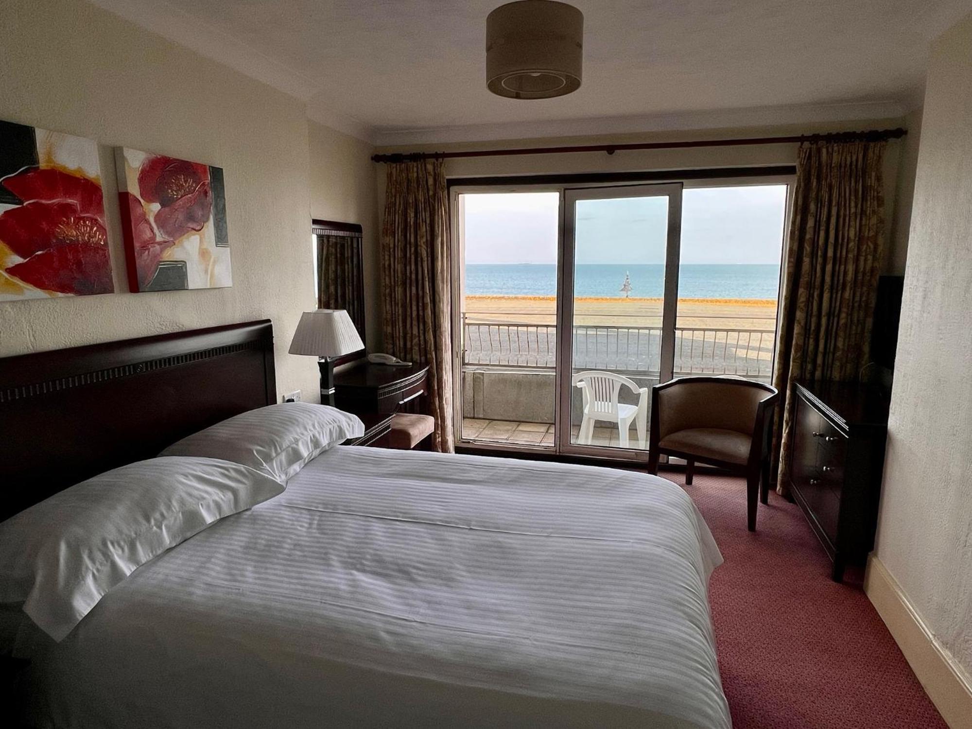 Regent Court - Seafront, Sandown - Free Car Ferry For Bookings Of 3 Or More Nights, Subject To Availability Rom bilde