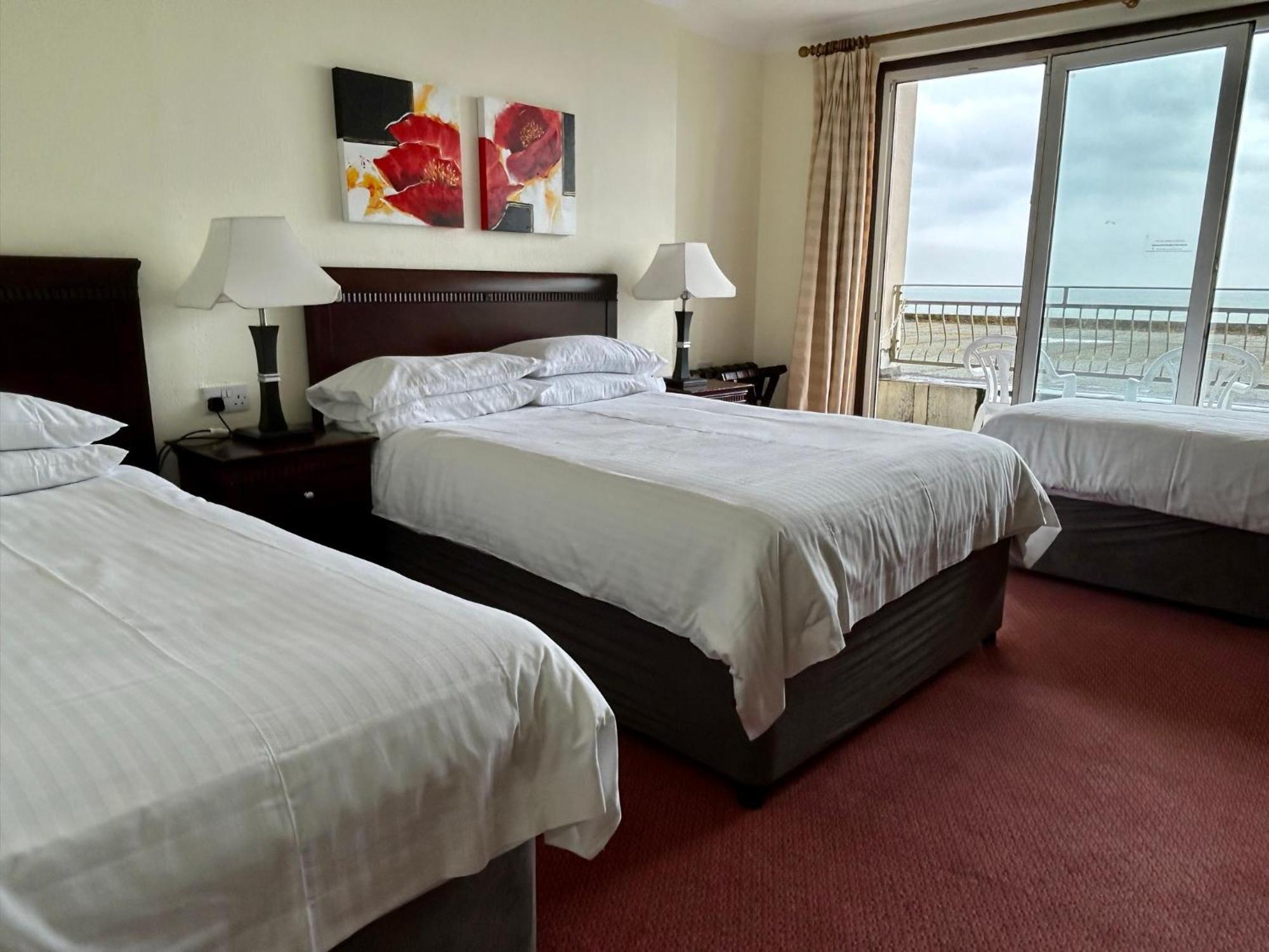 Regent Court - Seafront, Sandown - Free Car Ferry For Bookings Of 3 Or More Nights, Subject To Availability Rom bilde